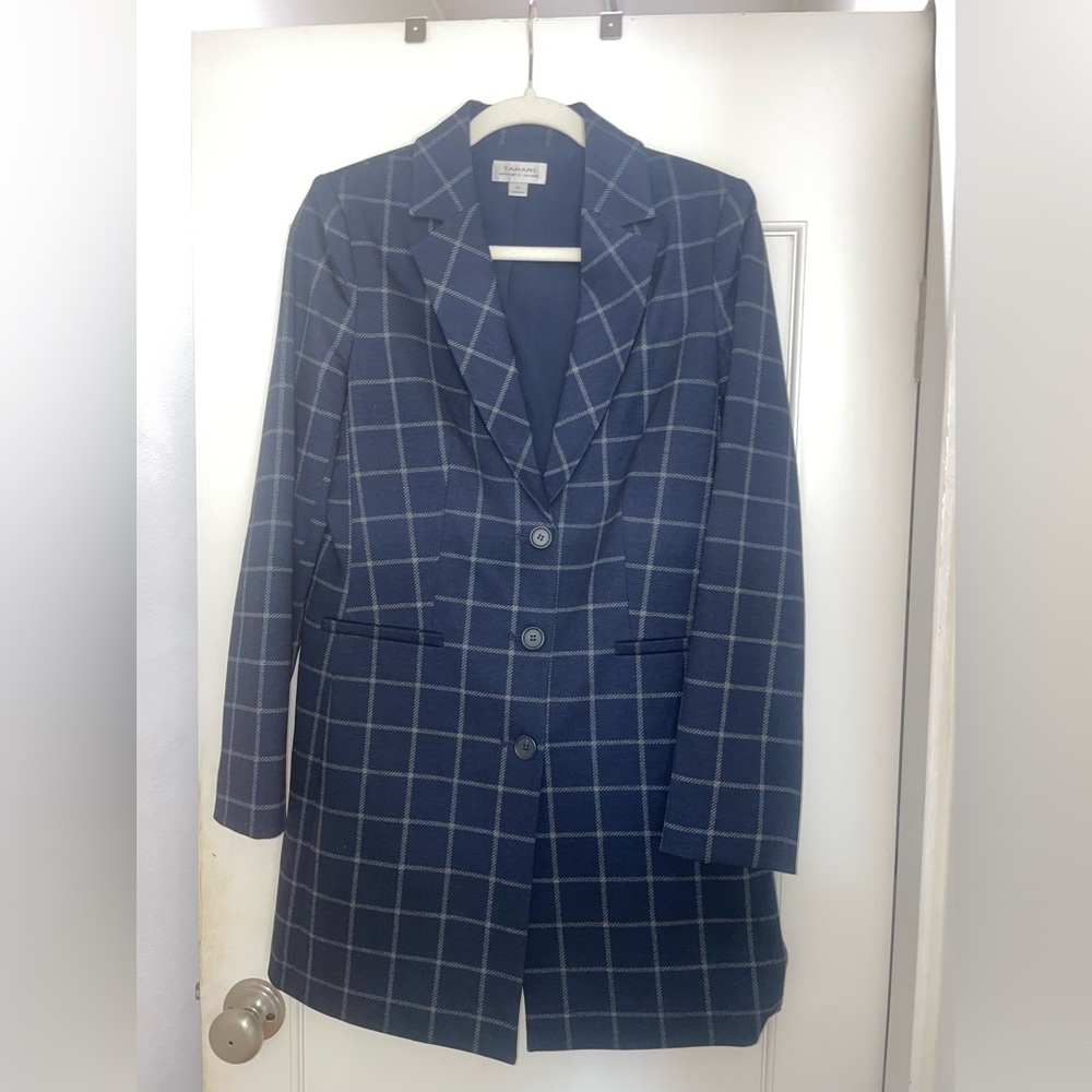 TAHARI longline blazer